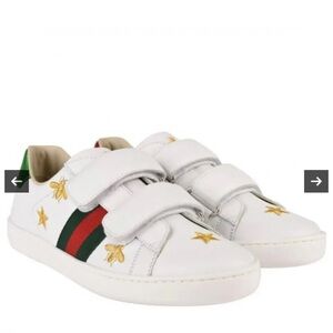 Gucci Kids White Sneakers with Gold and Green Stripes
